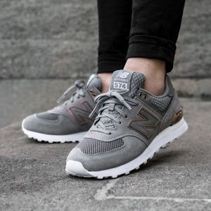 womens new balance 574 rose gold